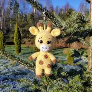 Heegeldatud mänguasi kaelkirjak GIIRI